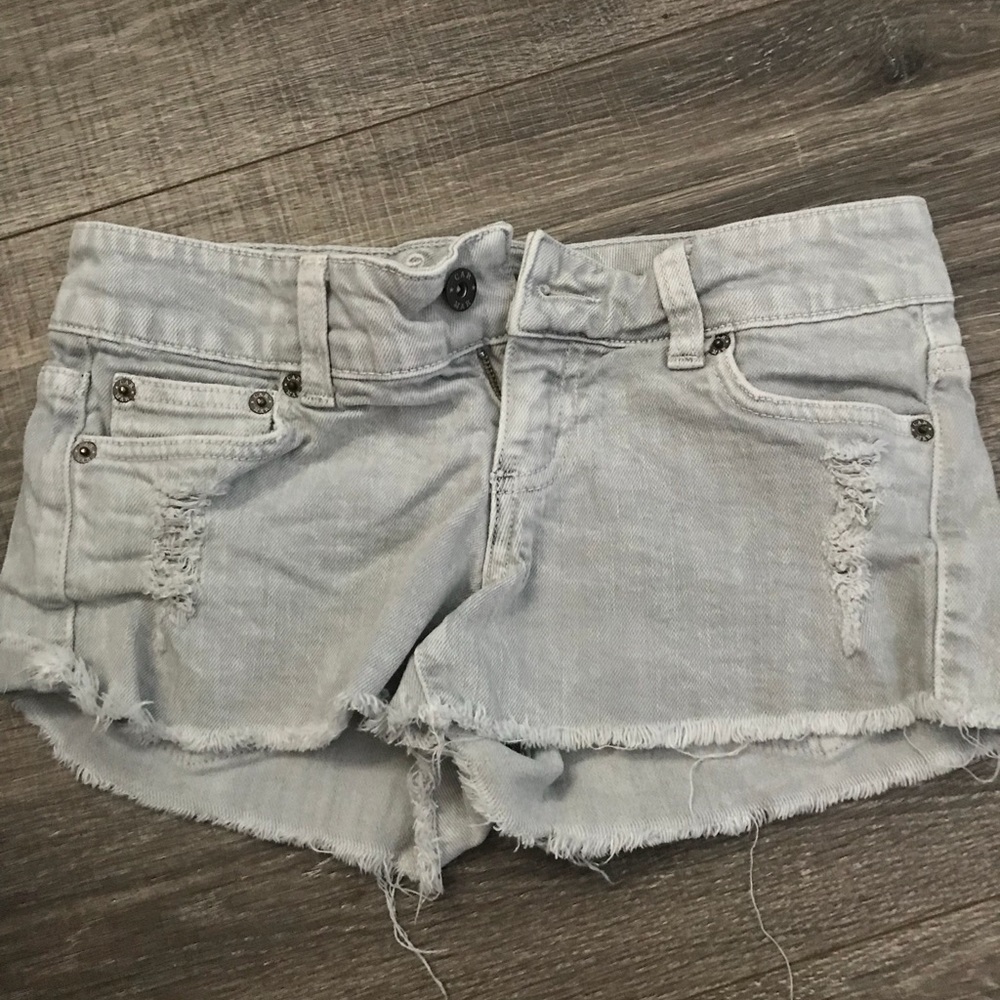 LF Carmar size 25 shorts